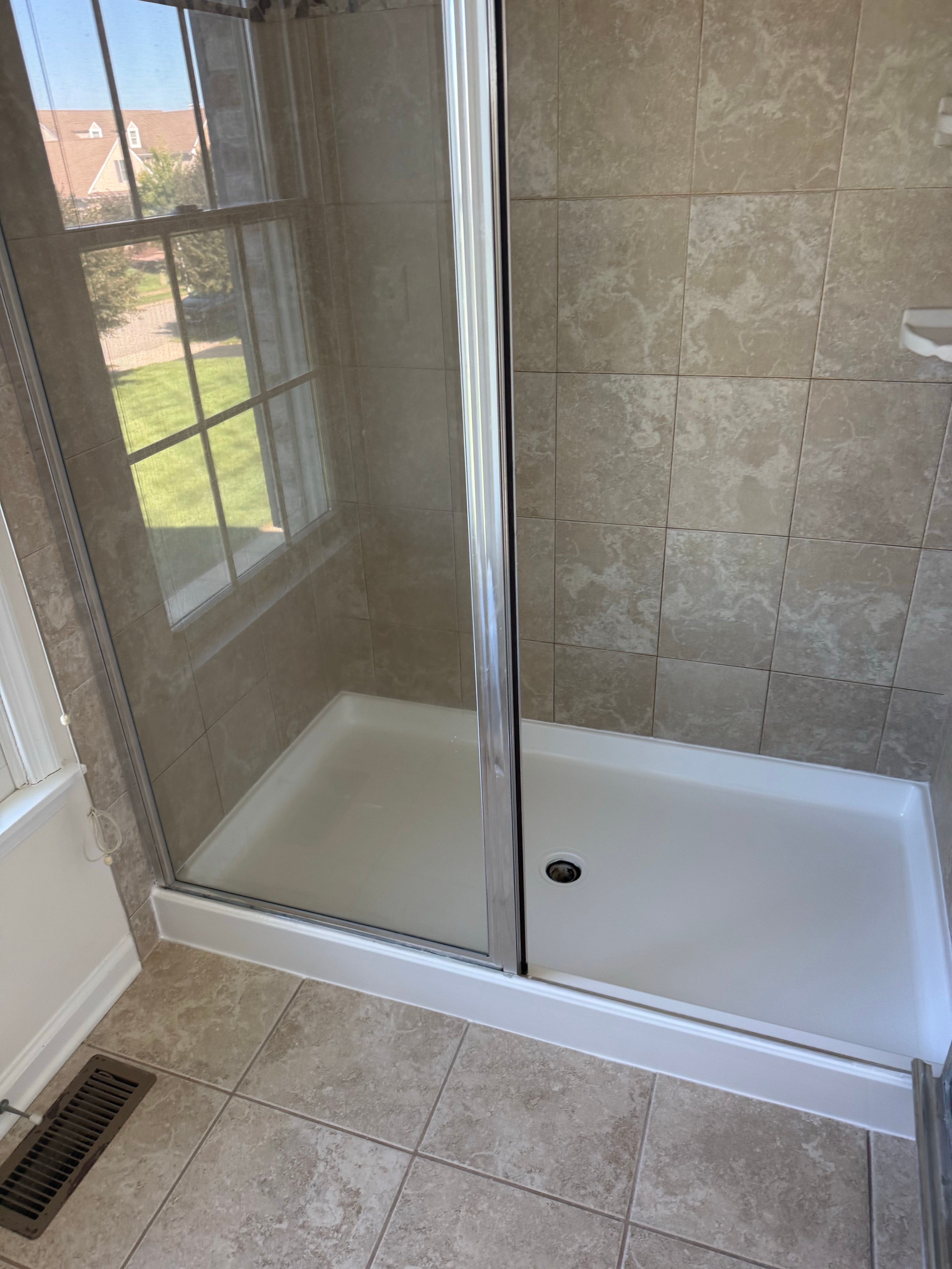 Shower Enclosure Refinishing — after